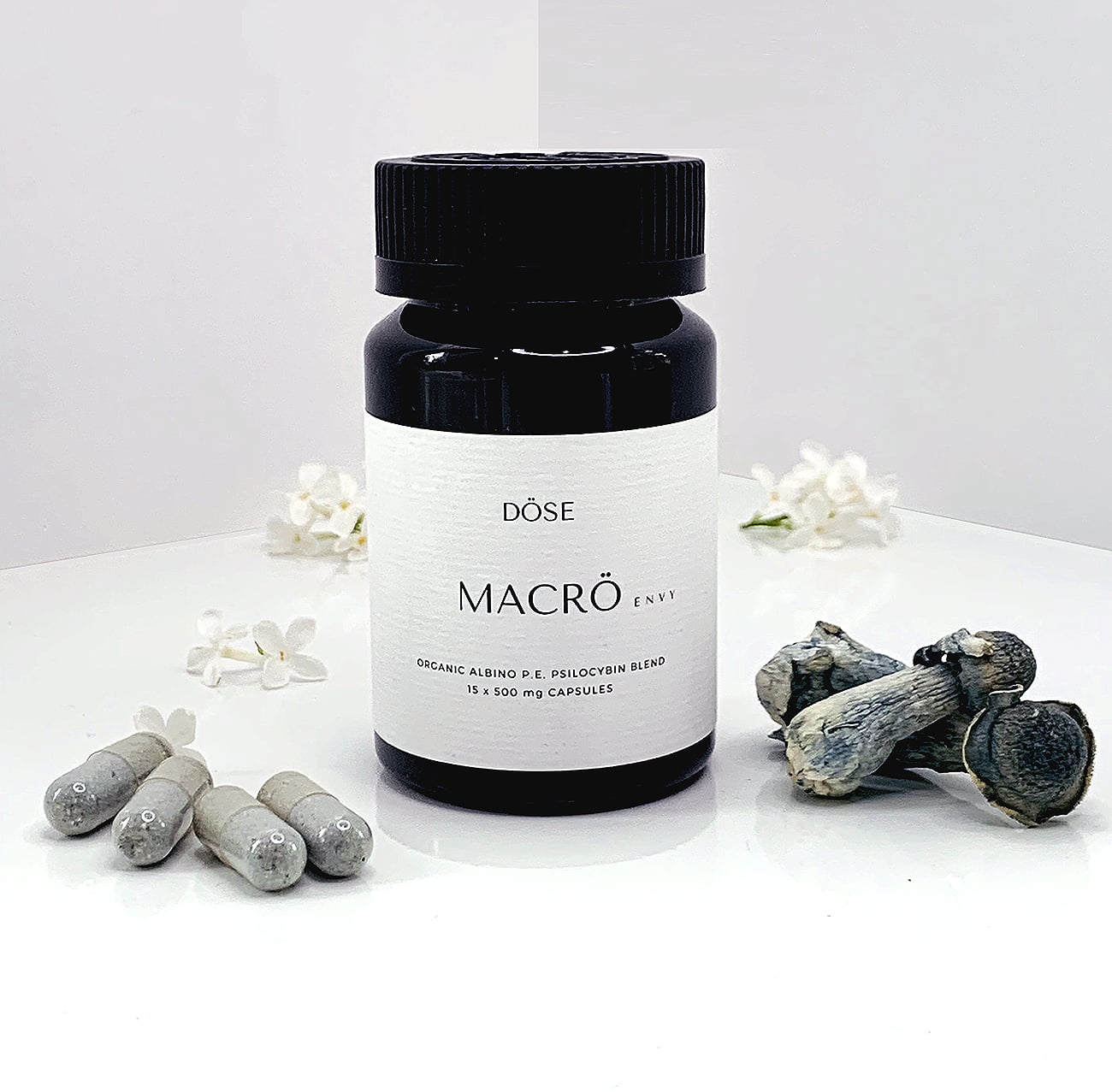 Dose-MACRO-ENVY-Macrodose-Psilocybin-Capsules-2-1.jpg